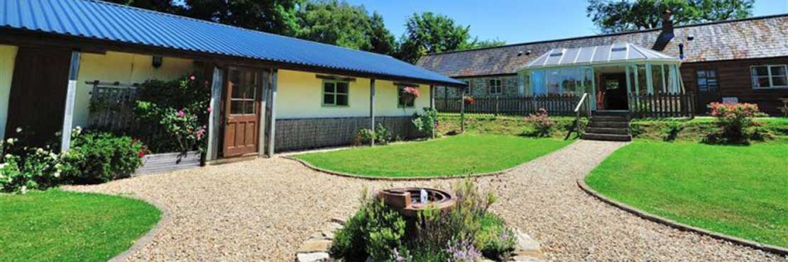 Dorset Yoga, Retreat, Bonhays, 2022, Scaravelli Inspired Yoga