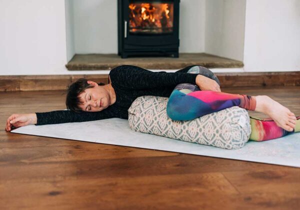 Yoga Nidra, Scaravelli Inspired Yoga, Somatic Yoga, Hatha Yoga, 2025, Zoom Online, Breathing, Grounding